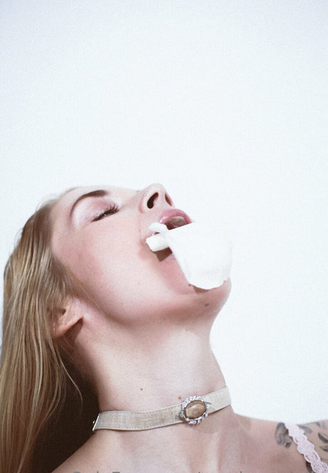 Sarahvandella kunst heiße galerie