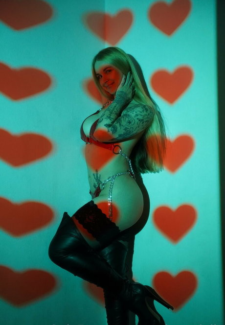 Sarahvandella schöne nackten galerien