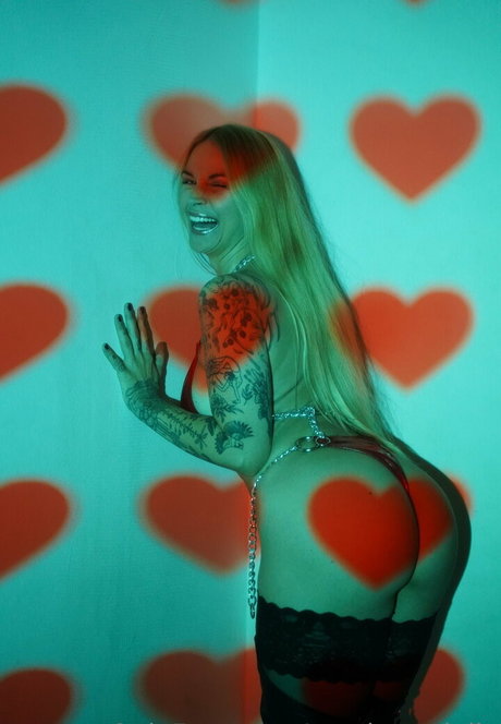 Sarahvandella schöne sex archiv