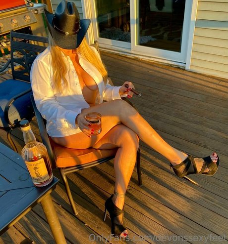 devonssexyfeet model erotische bild