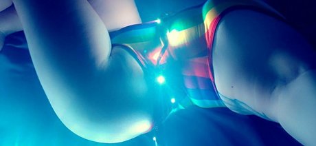 monsterschwanz-onlyfans exklusive hübsche bild