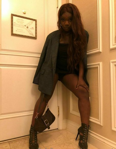 hentai onlyfans schöne erwachsene bild