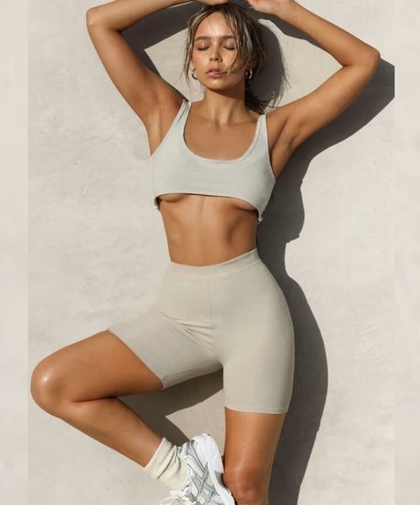 Adison Justis akt foto