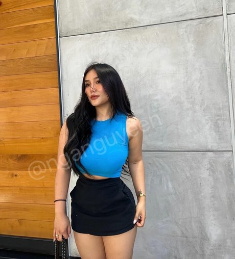 Ngan Nguyen hd pornostar galerien