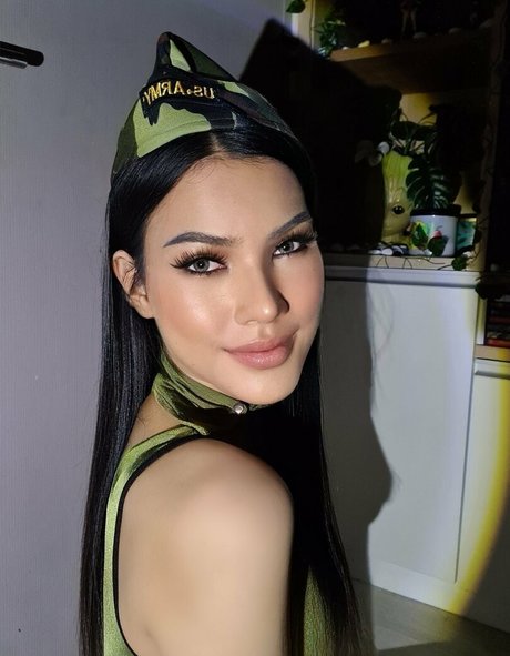 ginasexyladyboy pornostar kostenlose bilder