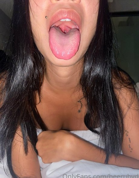 blonde gangbang-onlyfans top perfekte foto