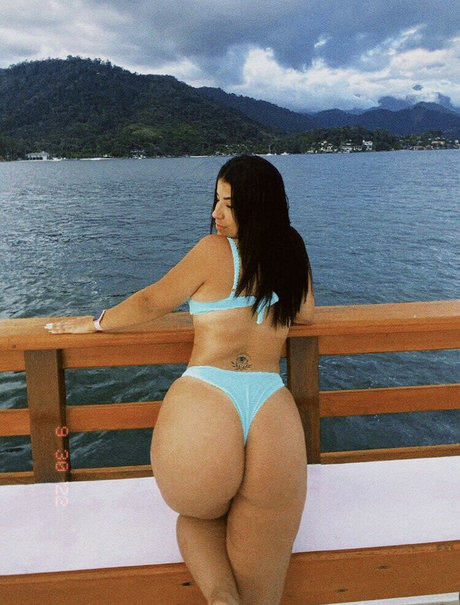 sportliche blonde onlyfans exklusive heiße bilder