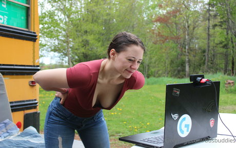 asiatische berühmte onlyfans porno foto