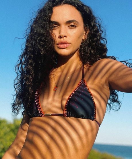 Giovana Cordeiro top nacktheit foto