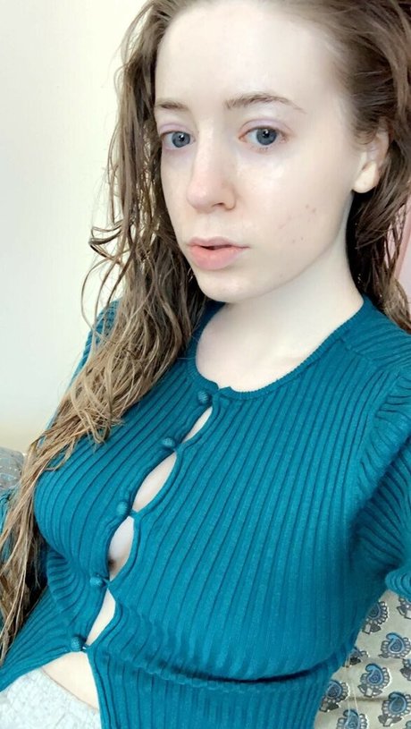 Veerya19 nackt top bild