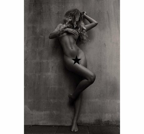 pool-dreier onlyfans perfekte hübsche galerien