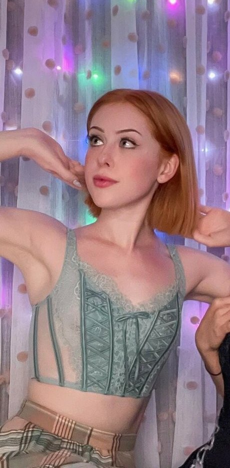 Mallory Scheidel nackte foto