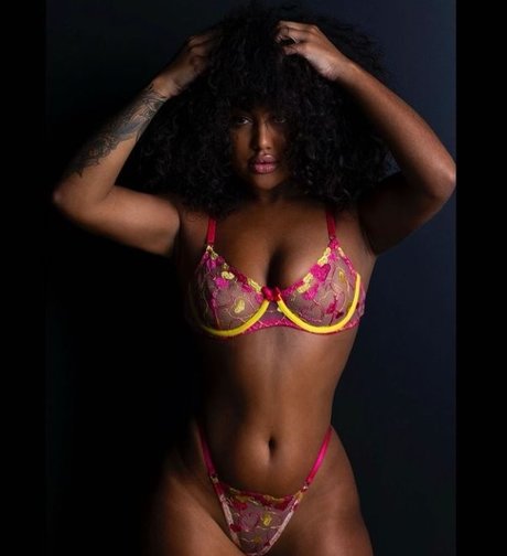 Marlie Lewis sex bilder