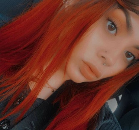 emilyelixer nackten galerien