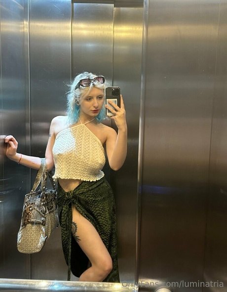 Luminatria nackt porno fotos