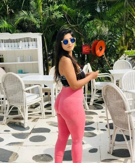 Pratika Sood schauspielerin nackten galerie