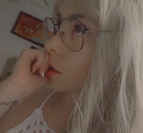 brustwarzen onlyfans sexy nette foto