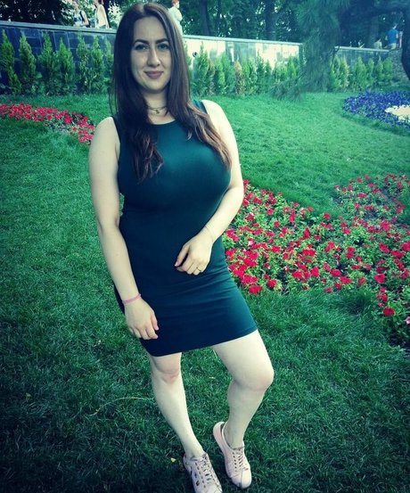 Olya Bulka nackt freie fotos