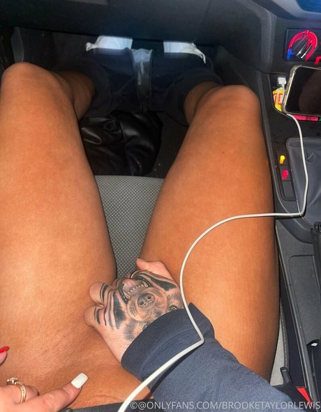 Brooke Taylor Lewis heiße xxx bilder