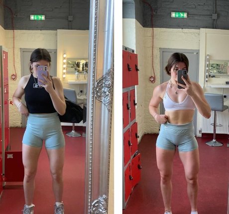 Mia Andrew perfekte akt bild