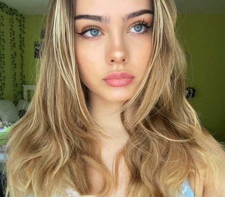 Sara Crumbleleg xxx schöne foto