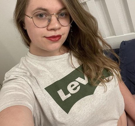 Lina Love nackt schöne fotos