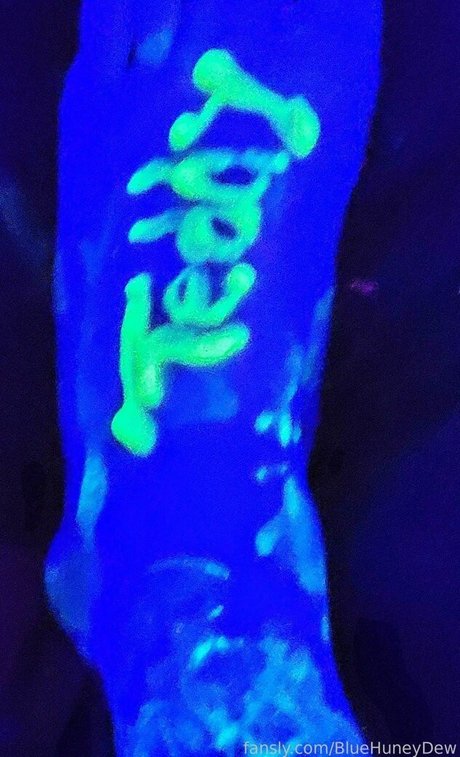 BlueHuneyDew xxx nackt archiv