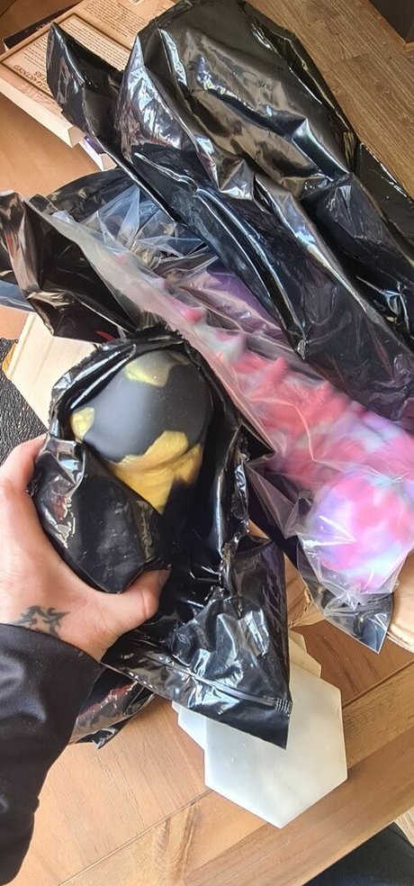 DeviousAdorei kunst hübsche archiv