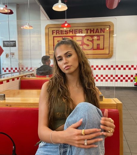 lara giorr xxx galerien