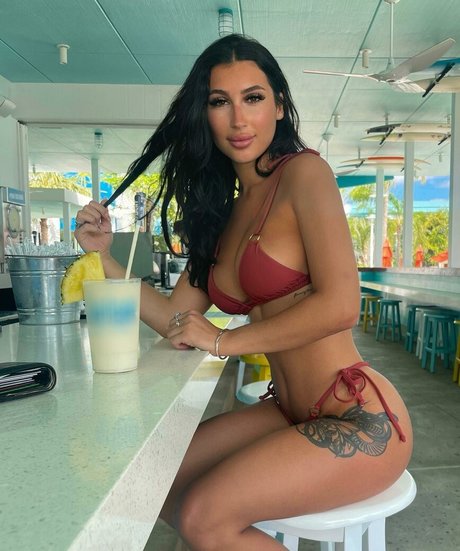 Brooke Mangiardi top beste galerien