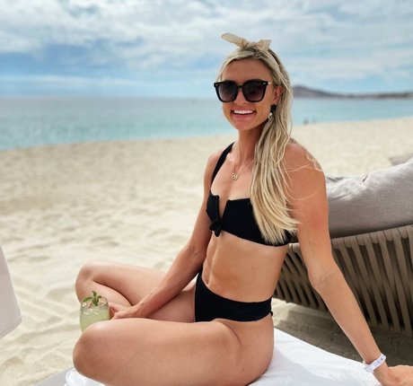 hängende titten onlyfans kostenlose schöne bilder