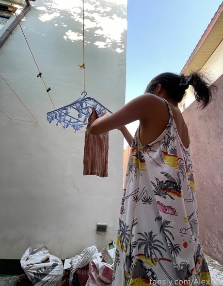 AlexIcy pornostar kunst galerie