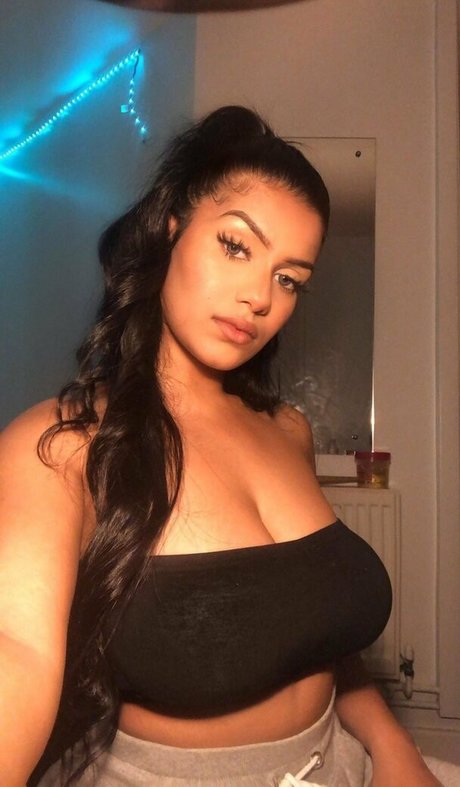 Abida porno nackt galerie