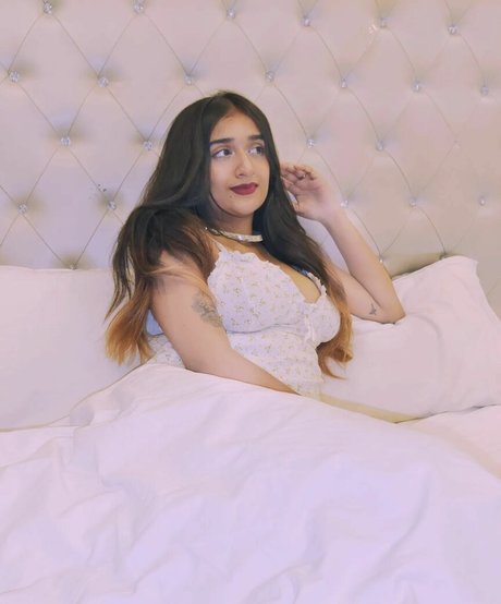 Ruchika Tandon kostenlose nackt bilder