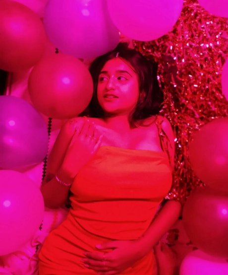 Ruchika Tandon perfekte porno galerie