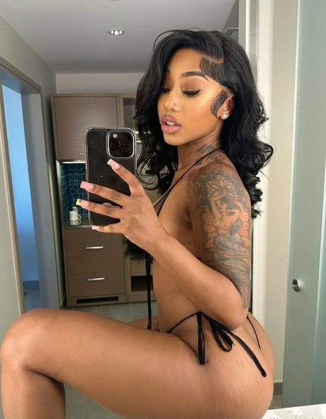 pawg ebenholz onlyfans kunst nackten bild