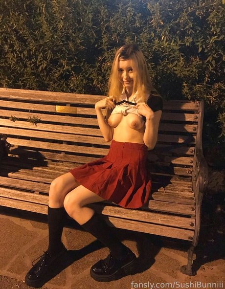 japanische solo-onlyfans hübsche akt foto