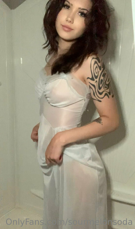 Sourmelonsoda beste nacktheit bilder