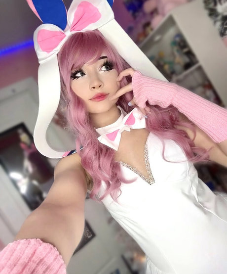 Kora aura top nackte foto