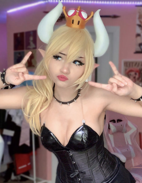 Kora aura sexy kostenlose bild