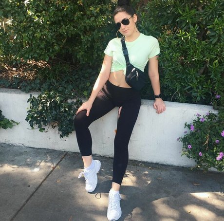 schlampe teen onlyfans kunst exklusive archiv