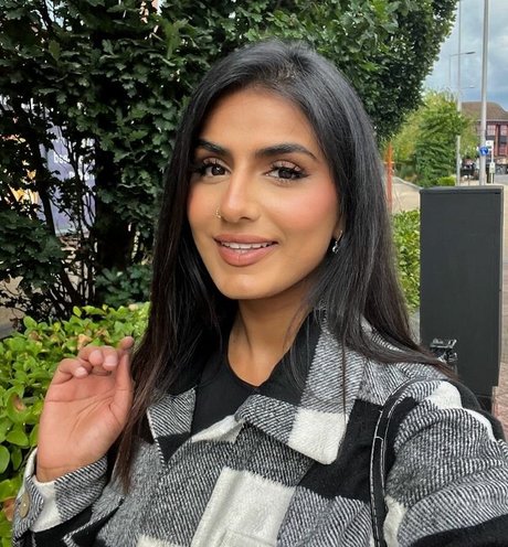 Tindy Kaur xxx pornographische galerie