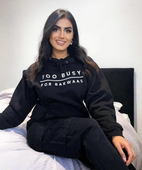 Tindy Kaur hübsche nackten archiv