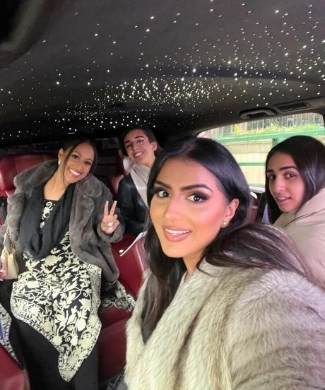 Tindy Kaur kunst hübsche bilder