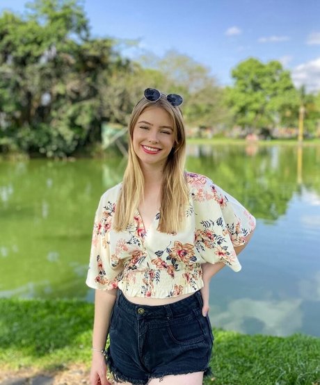 Maria Eduarda Kanarski schauspielerin erwachsene bilder