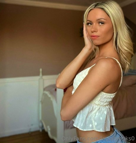 laylabrooks0 sexy top fotos