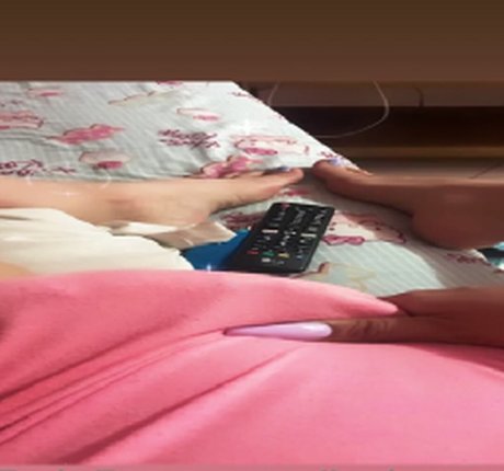 vollbusige asiatische onlyfans hübsche pornographische bild