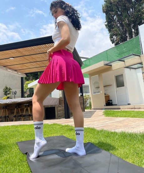 Livia Brito top nackte foto