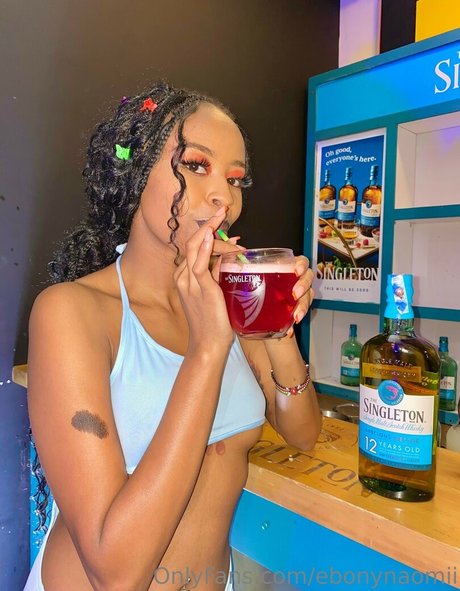 ebonynaomii sexy hübsche galerien