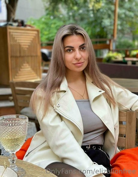 candyadria model heiße bild